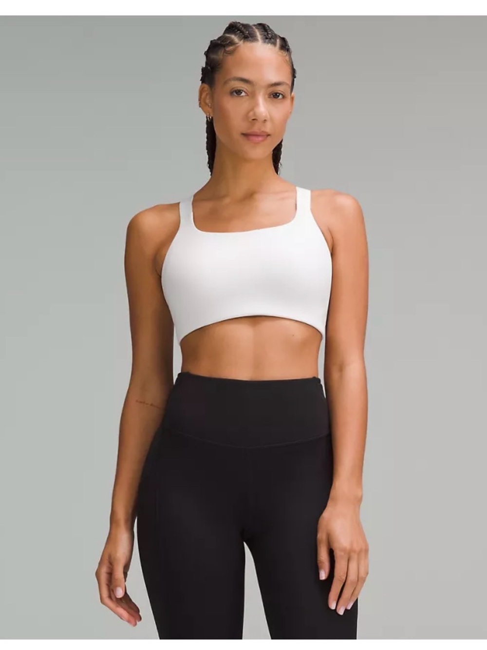 Lululemon Ultralu Square-Neck Sports Bra in size 4 EUC